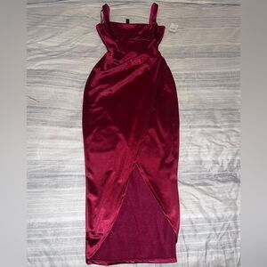 Magenta Pink; New- with no price tags, Dry cleaned. Never worn